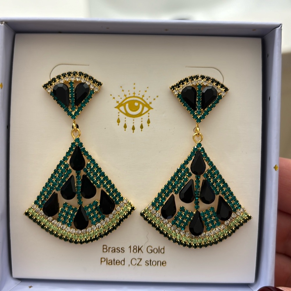 Eye Candy earrings, green and black